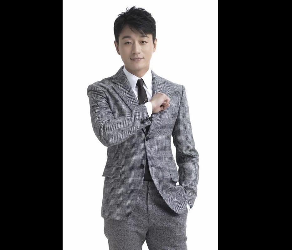 Dawei Tong