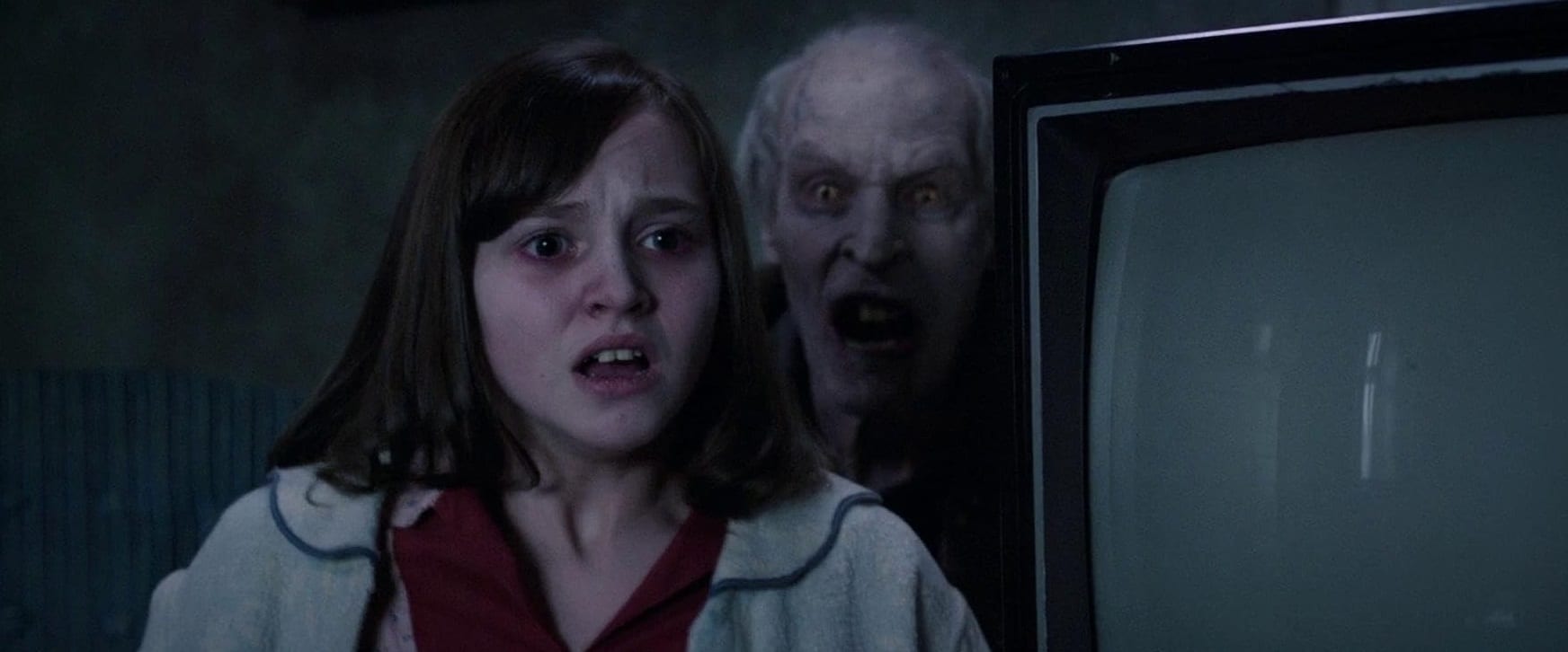 Bob Adrian and Madison Wolfe in The Conjuring 2 (2016)