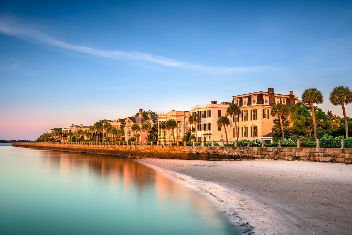 Charleston, South Carolina, USA at the historic homes on The Battery.