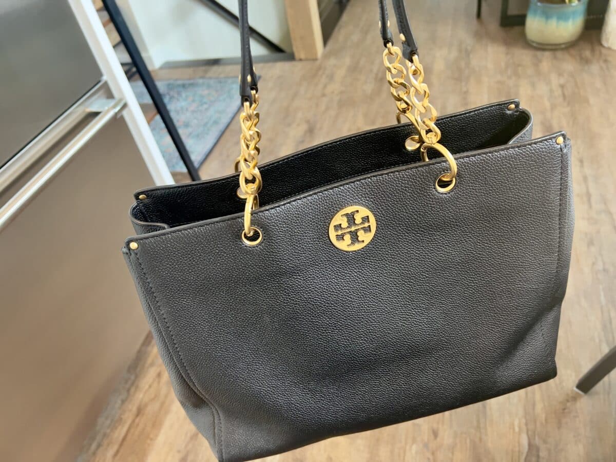 black tory burch tote with gold hardware