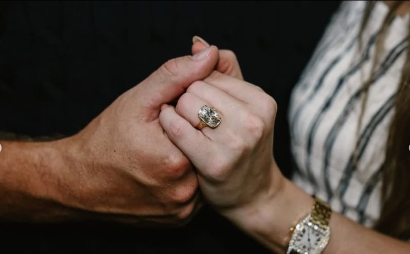 Taylor Swift’s Engagement Ring Costs a Fortune — Here Are Affordable Dupes You Can Actually Buy