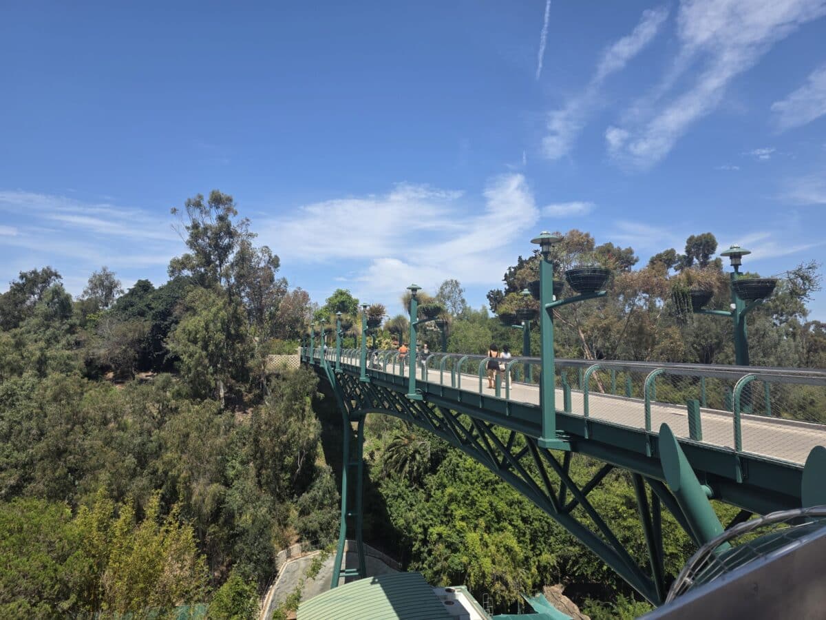 San Diego zoo walkway
