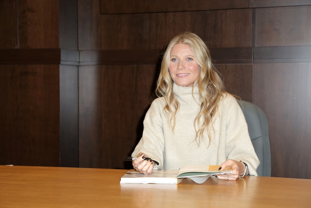 LOS ANGELES - JAN 14: Gwyneth Paltrow signs her new Book "The Clean Plate" at the Barnes & Noble at The Grove on January 14, 2019 in Los Angeles, CA