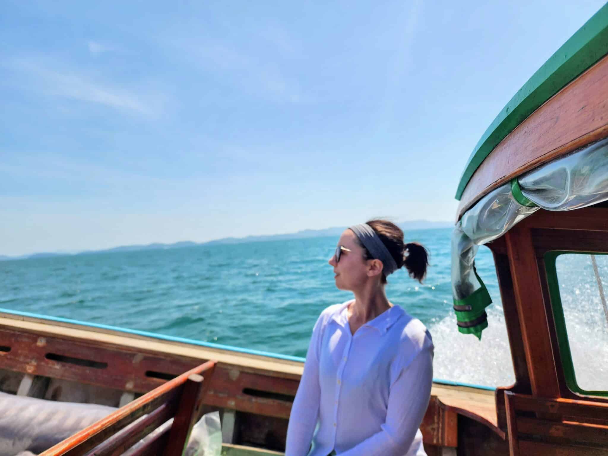 Lindsey in Thailand