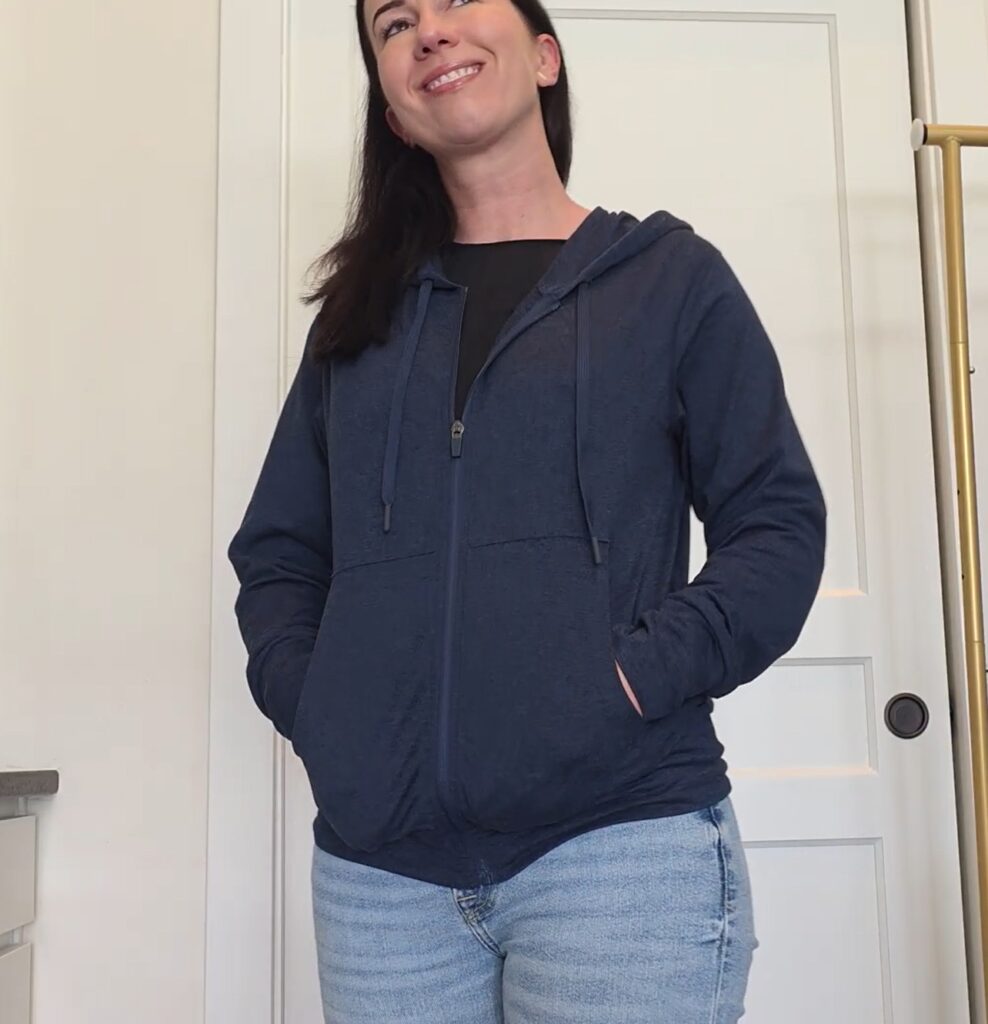 hoodie navy by Quince