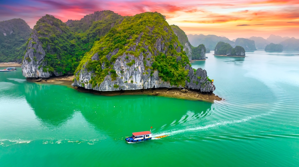 Amanda Cruise - Ha Long, Lan Ha Bay