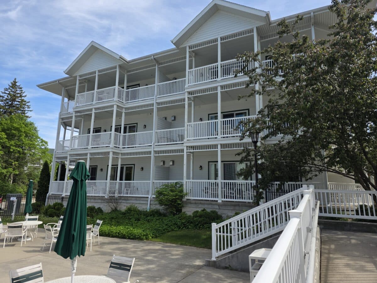 Condo building at Siebkens