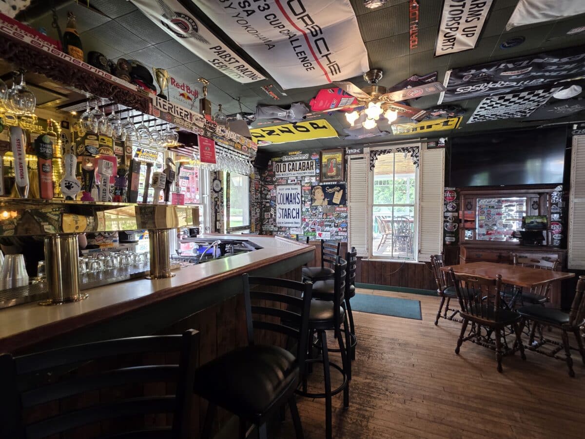Stop Inn Tavern