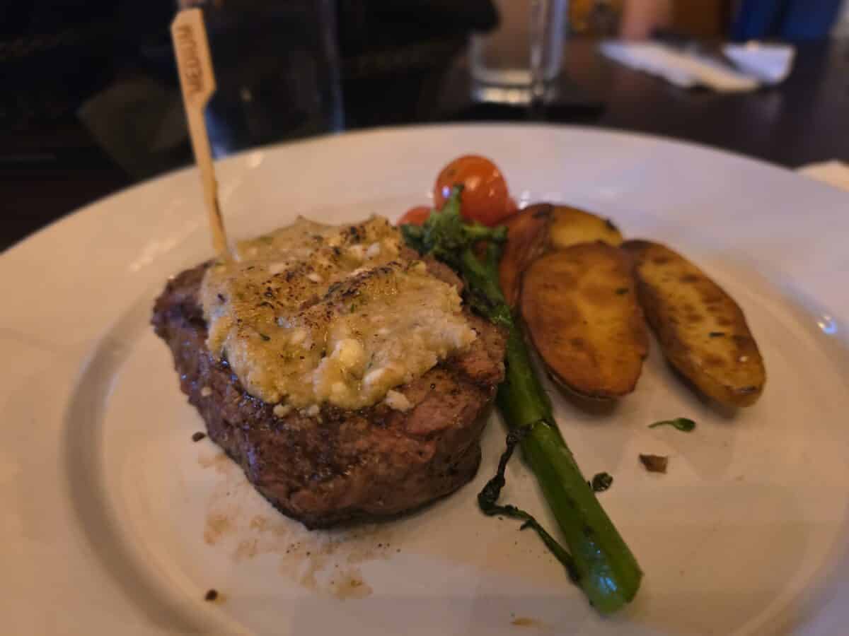 River Oak Chophouse