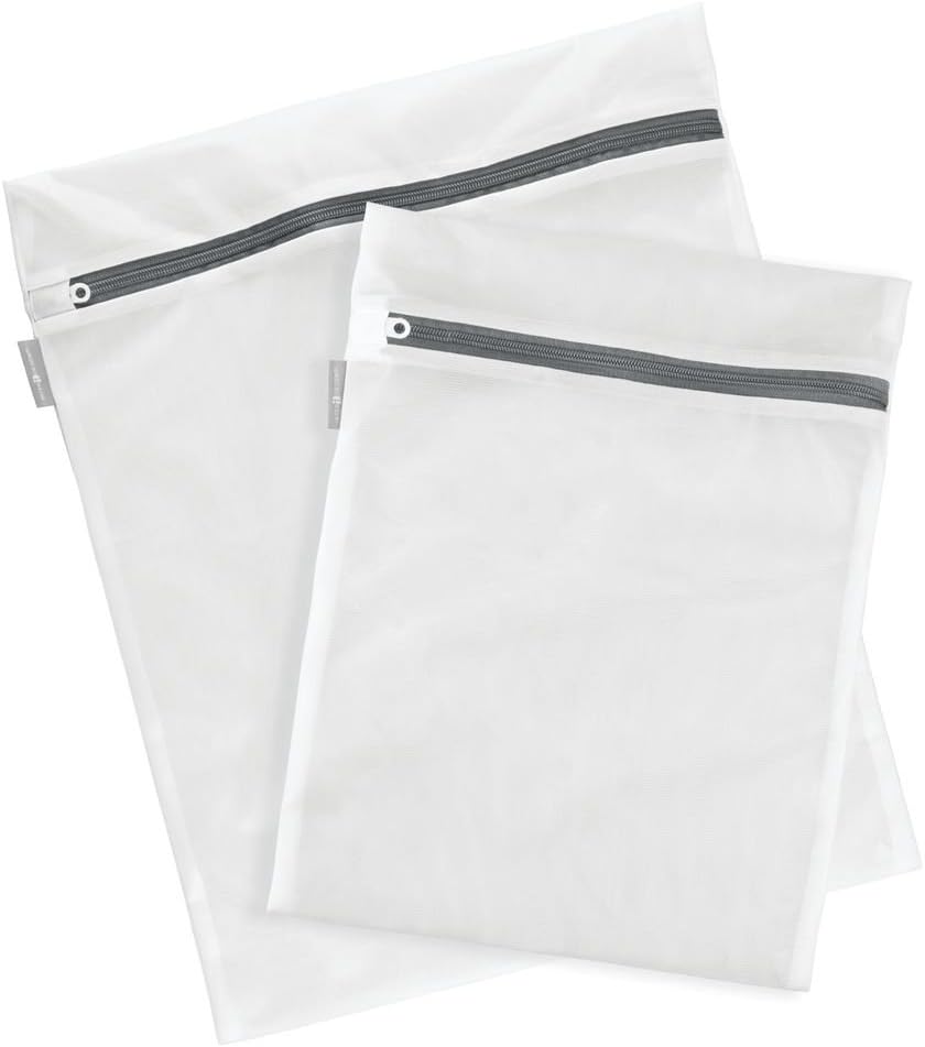 iDesign Mesh Laundry Bags with Built in Zipper for Cleaning Delicates– Set of 2, 1 Medium and 1 Large Bag, White