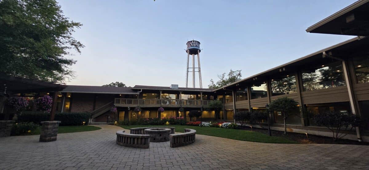 Lake Lawn Resort